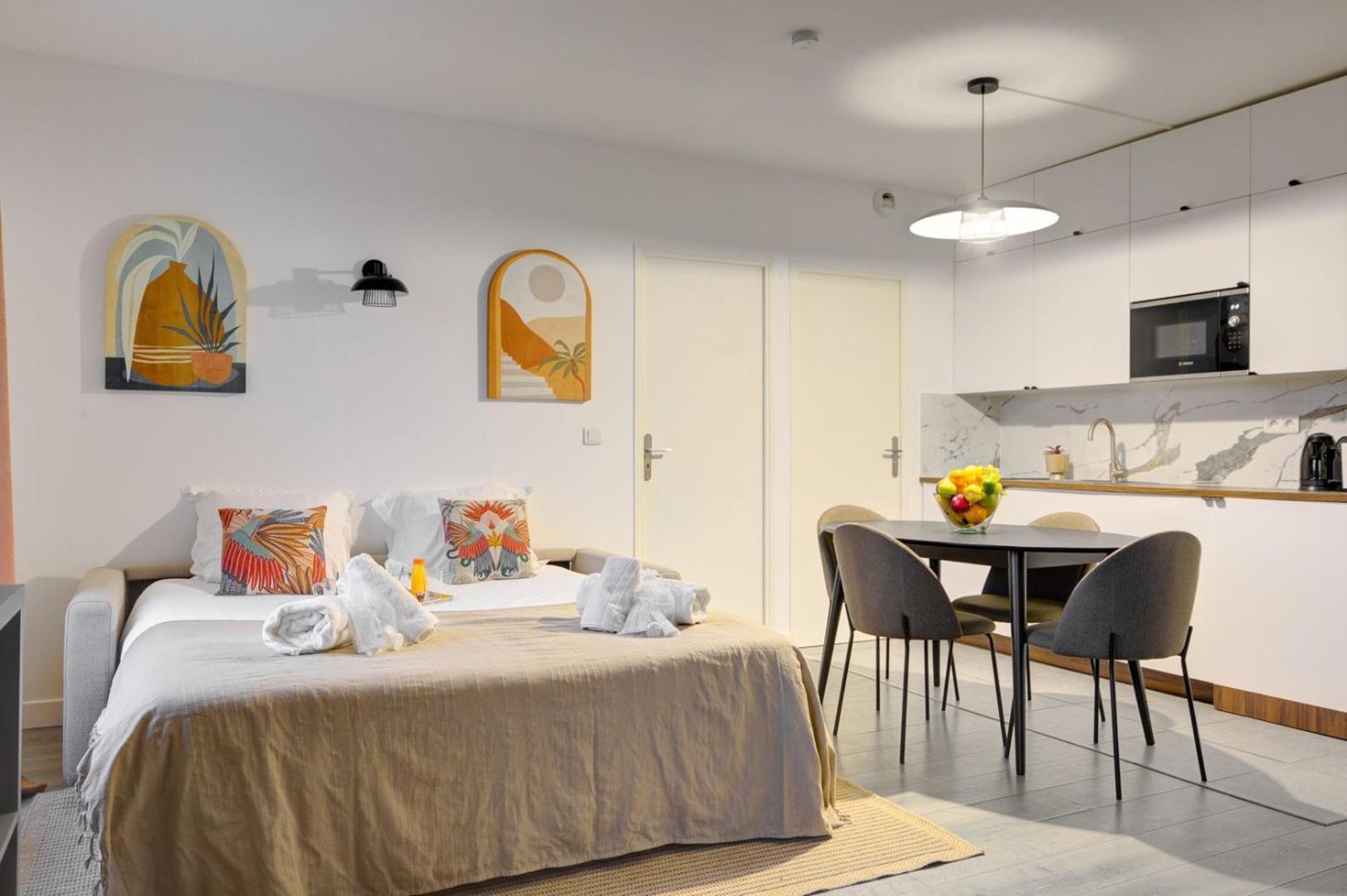 809 Suite Fantastic - Superb Apartment Bagnolet Buitenkant foto